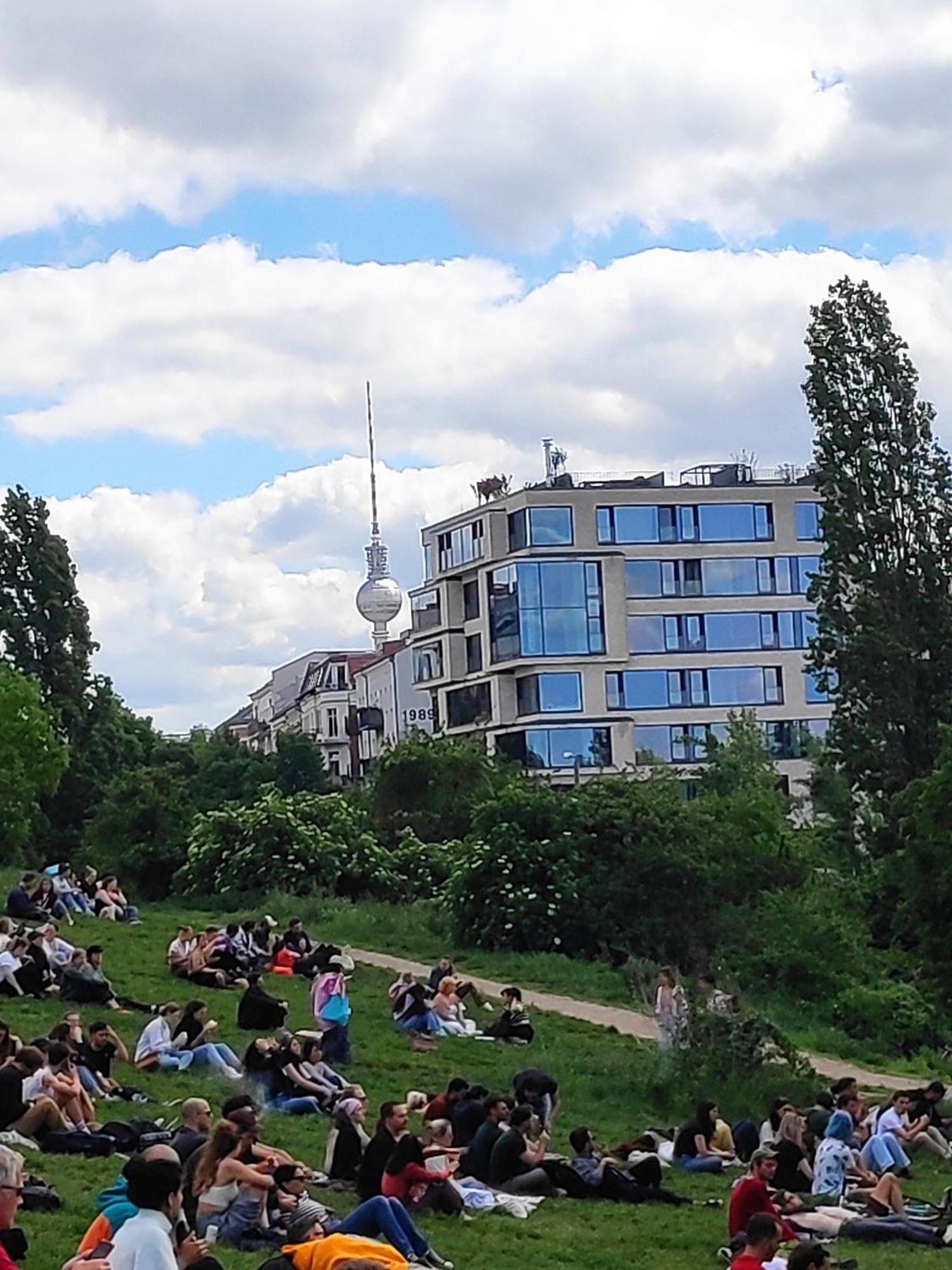Mini-Apartment Ruhig Und Verkehrsguenstig In Berlin Luaran gambar